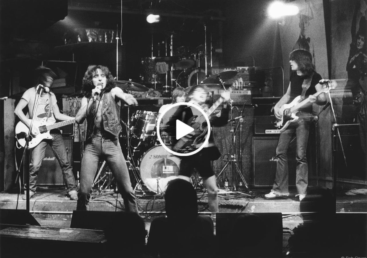 AC/DC – Whole Lotta Rosie